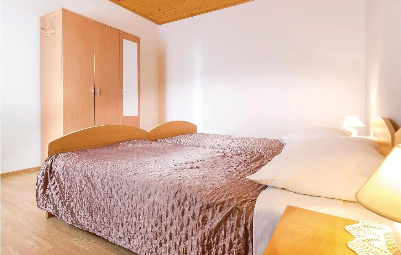 Awesome Apartment In Pula With Wifi